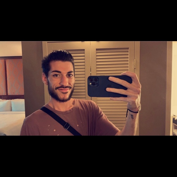 Meet your Posher, Eric - Picture 1 of 1